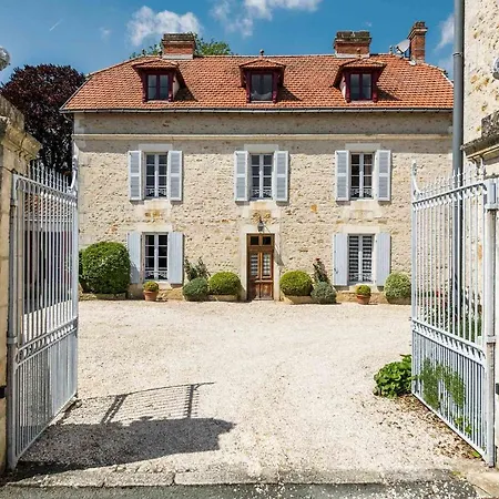 بيت للعطل Manoir Du Moulin *